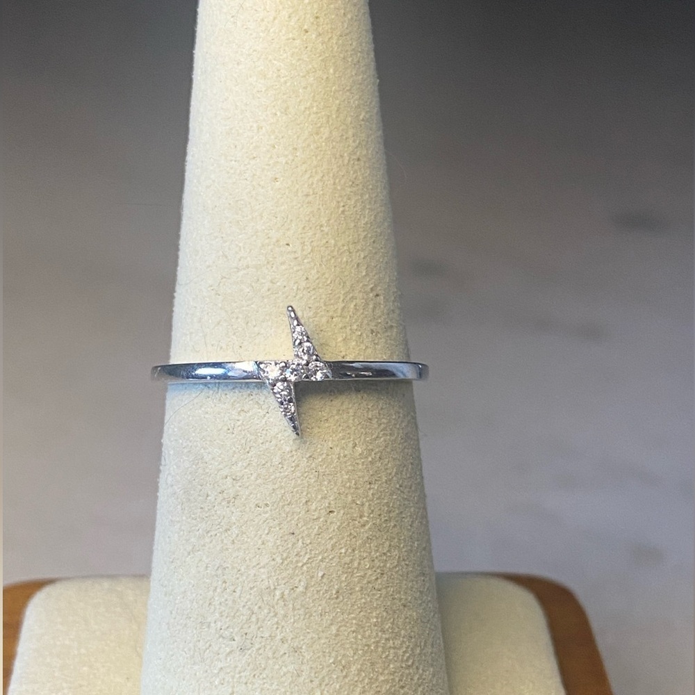925 Sterling Silver Starburst CZ Ring – Dainty Minimalist Stacking Band Size 7